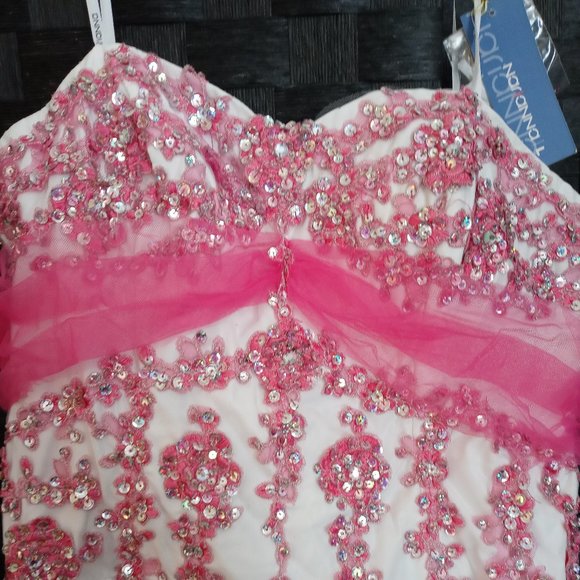 *50% OFF* Size L Applique Ballgown - Picture 3 of 6